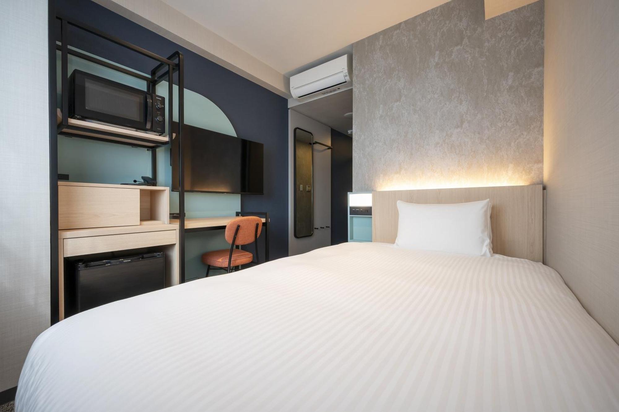 Hotel Lumiere Nishikasai Tokyo: 3 star Hotel with a Minimum Price ...